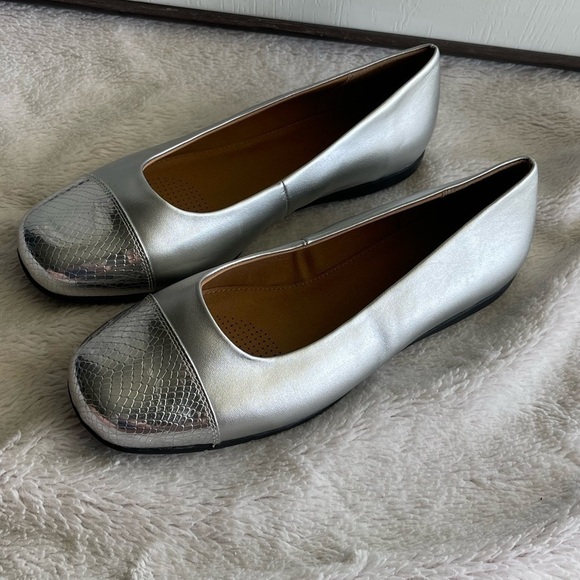 Comfortview Fay silver square reptile toe wide fit comfort flats - Picture 1 of 7